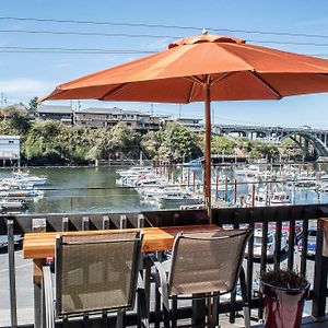 Depoe Bay Inn (Adults Only)